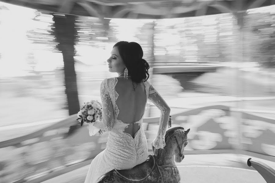 Wedding photographer Liliya Gorlanova (liliyagorlanova). Photo of 2 July 2014