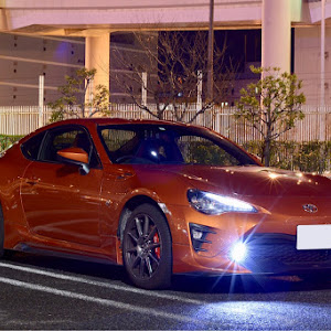 86 ZN6