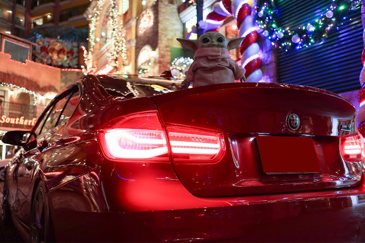 3シリーズ セダンのメリークリスマス✨🎄✨・沖縄・ローリングショット撮影・アメリカンビレッジ沖縄・カメラオヤジの会に関するカスタム事例の投稿画像7枚目