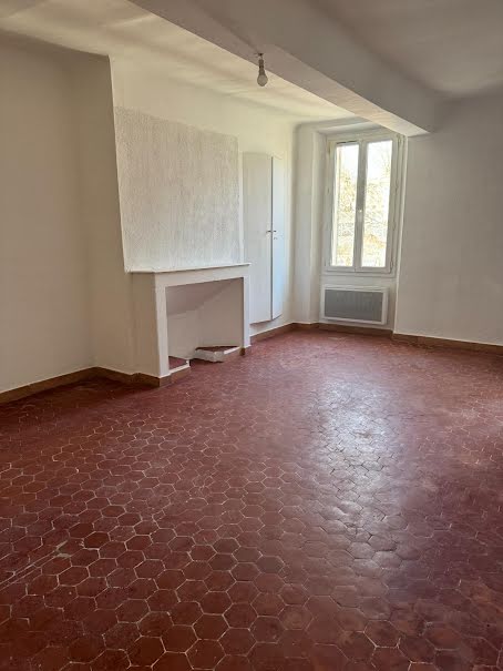 Location  appartement 2 pièces 48.4 m² à Les Arcs (83460), 550 €