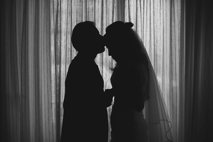 Fotografo di matrimoni Alejandro Cano (alecanoav). Foto del 7 febbraio 2018
