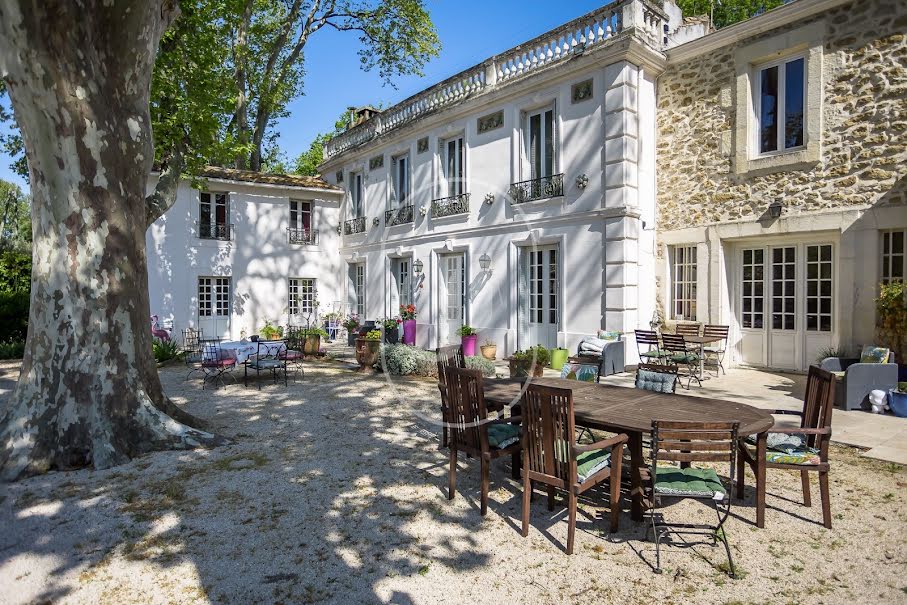 Vente maison 10 pièces 390 m² à Avignon (84000), 895 000 €