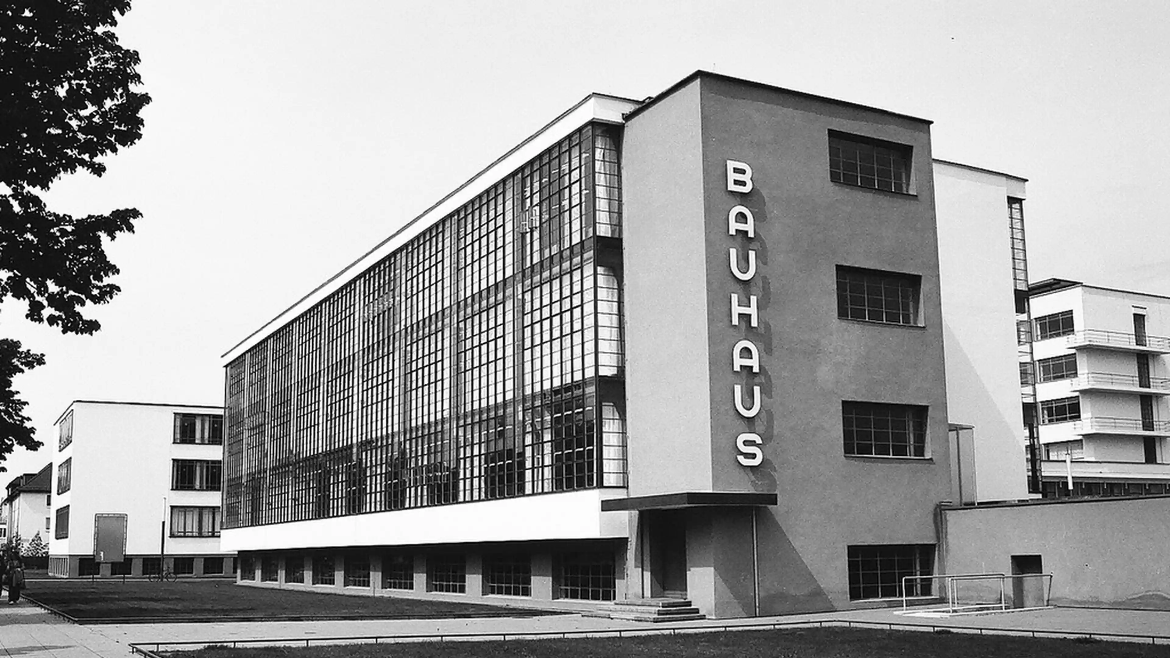 Building Design Ideas Inspired by German Artist Staatliches Bauhaus