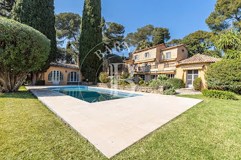 villa à Antibes (06)