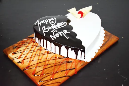 Eggless Choco Vanilla Heart Shape Cake