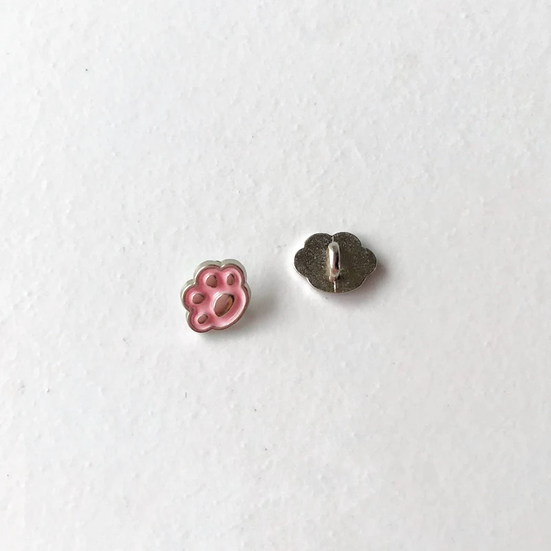 8mm Mini Kattenpoot Knopen voor Babykleding DIY. Handgemaakte accessoires ideaal voor knutselprojecten, naaien en handwerk.