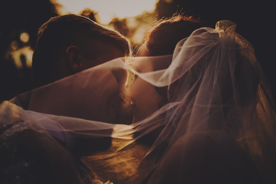 Photographe de mariage Tomasz Okupny (swiatlokolorowi). Photo du 24 août 2016