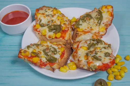 Corn And Jalapeno Gralic Bread With Cheese
