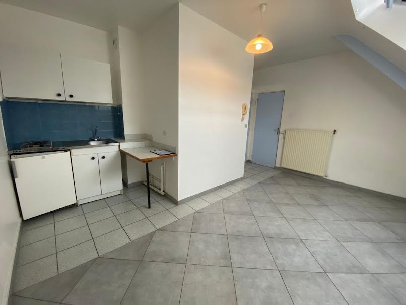 Location  appartement 1 pièce 20 m² à Reims (51100), 390 €