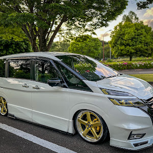 セレナ GFC27