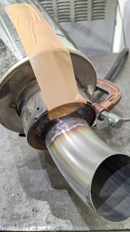 GREASEJUNKIEさんが投稿したDIY・マフラー加工に関するカスタム事例の投稿画像5枚目