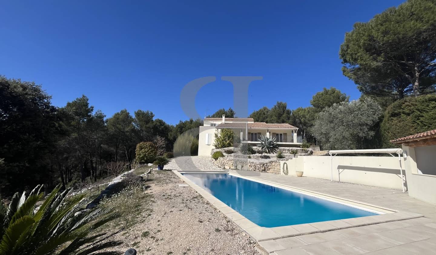 Villa with pool L'Isle-sur-la-Sorgue