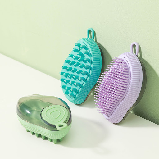 Title 7, Styling Pet Silicone Shower Brush for gentle an...