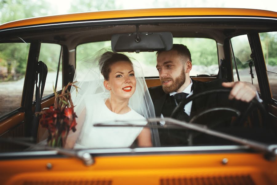 Fotógrafo de casamento Yuriy Meleshko (whitelight). Foto de 15 de junho 2017