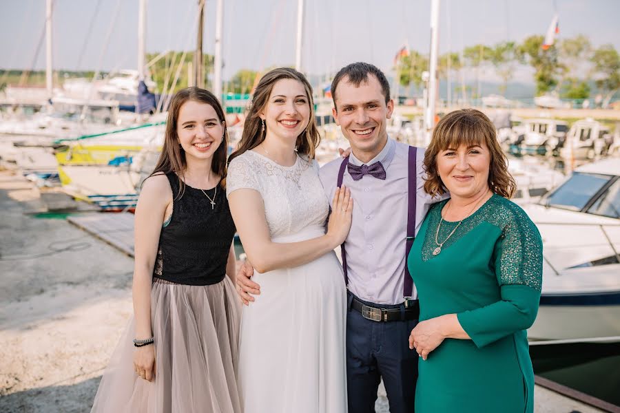 Wedding photographer Viktor Polekhin (polekhin). Photo of 22 December 2018