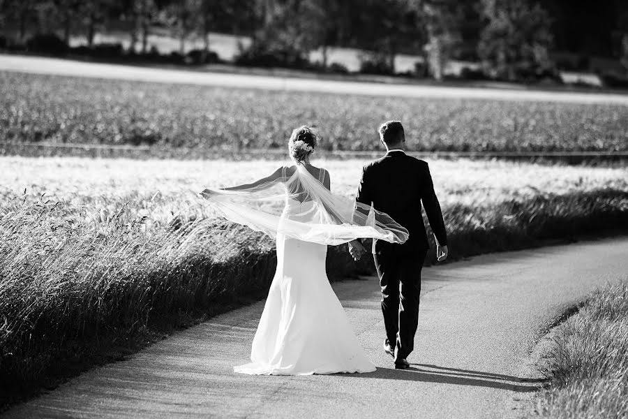 Fotógrafo de casamento Viktor Demin (victordyomin). Foto de 30 de maio 2018