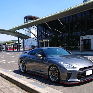 NISSAN GT-R R35