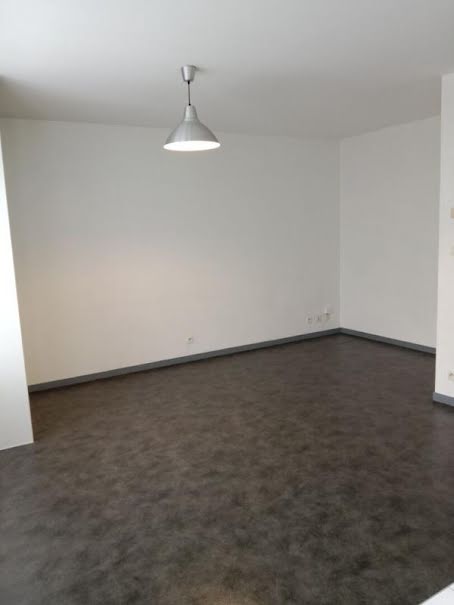 Location  appartement 2 pièces 24 m² à Reims (51100), 500 €