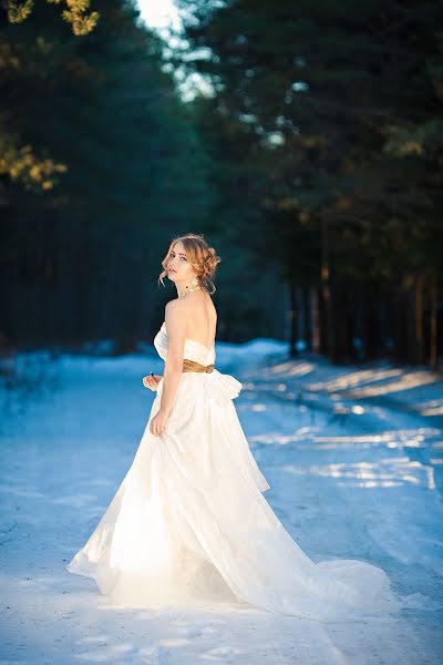 Düğün fotoğrafçısı Lyudmila Egorova (lastik-foto). 15 Aralık 2013 fotoları