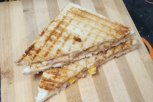 Veg Mayo Grilled Sandwich [Jumbo]