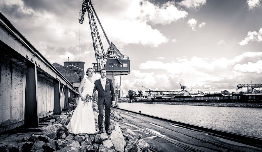 Fotografo di matrimoni Samuel Gesang (gesangphoto). Foto del 6 aprile 2016