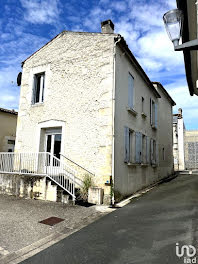 maison à Saint-Genis-de-Saintonge (17)