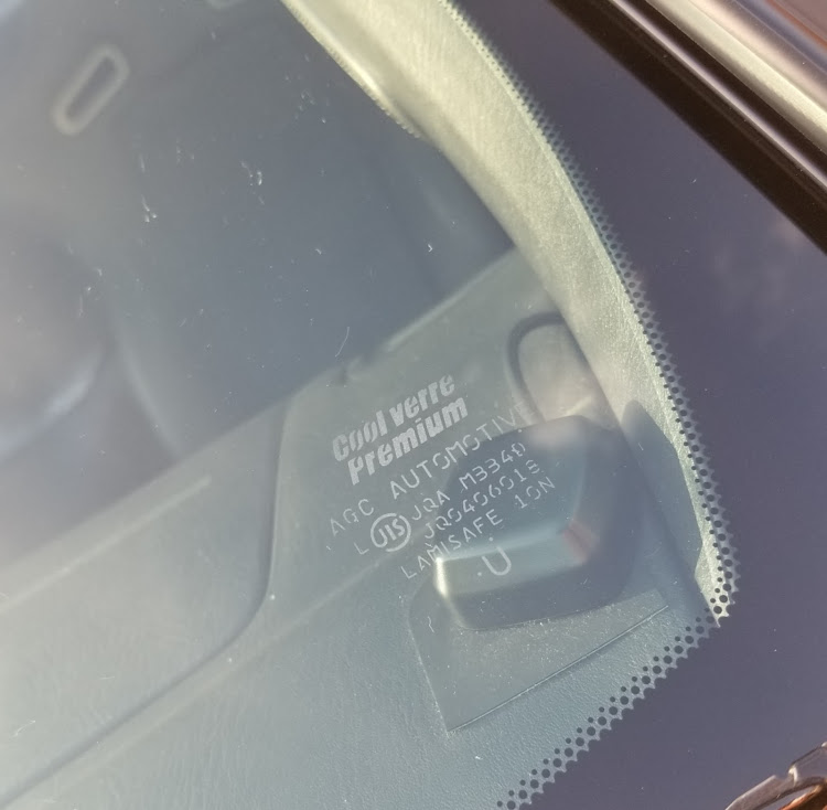 スカイライン GT-Rの飛び石ヒット・クールベール・ガラス交換に関するカスタム事例の投稿画像3枚目