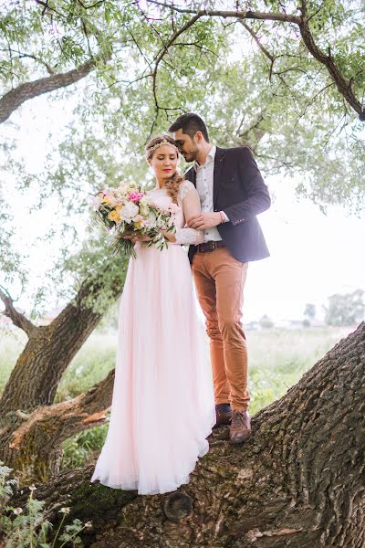 Fotografo di matrimoni Anna Kovaleva (kovaleva). Foto del 23 giugno 2016