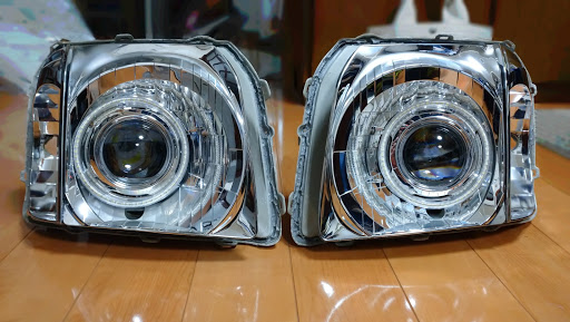 バモス Hm1のヘッドライト加工 Rgb Ledイカリング Bi Beam Ledヘッドランプ 小糸製作所 ヘッドライト Version２製作に関するカスタム メンテナンスの投稿画像 車のカスタム情報はcartune