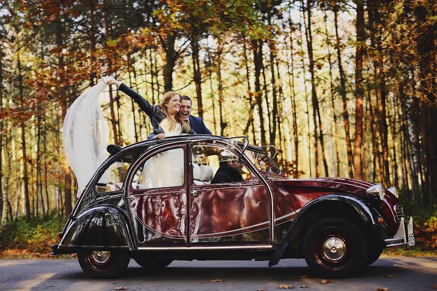 Fotografo di matrimoni Mateusz Janiec (mateuszjaniec). Foto del 12 ottobre 2016