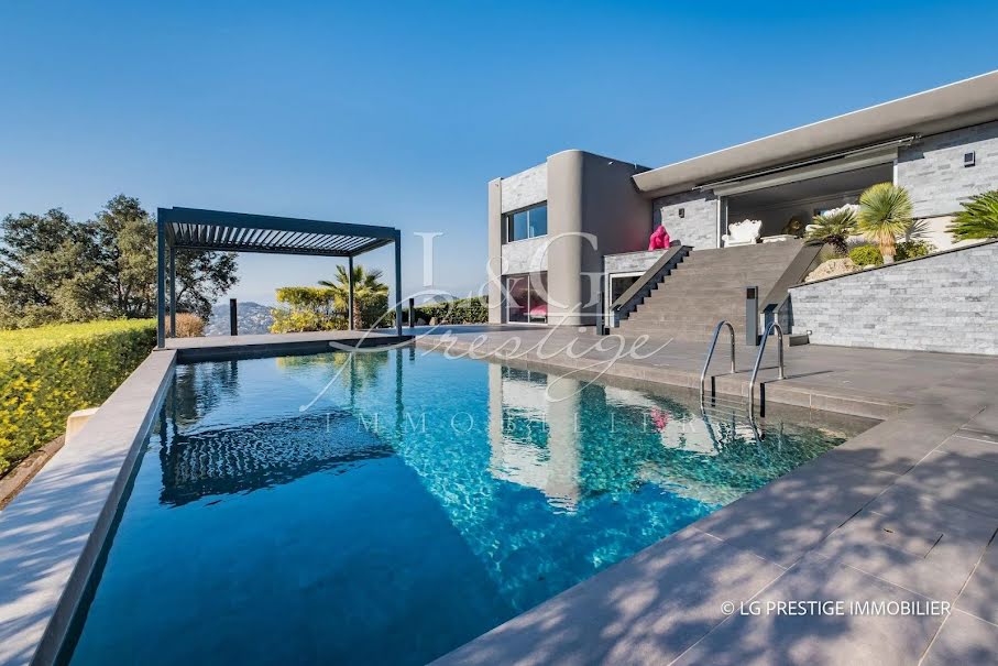 Vente villa 8 pièces 300 m² à Frejus (83600), 2 700 000 €