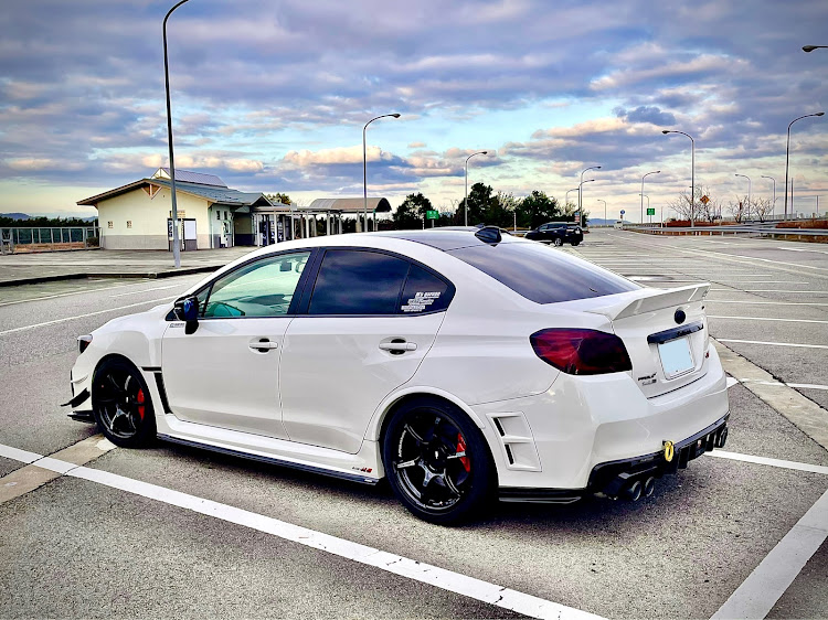 WRX STIの今週もがんばりましょう‼️・武器装着、その他に関するカスタム事例の投稿画像1枚目