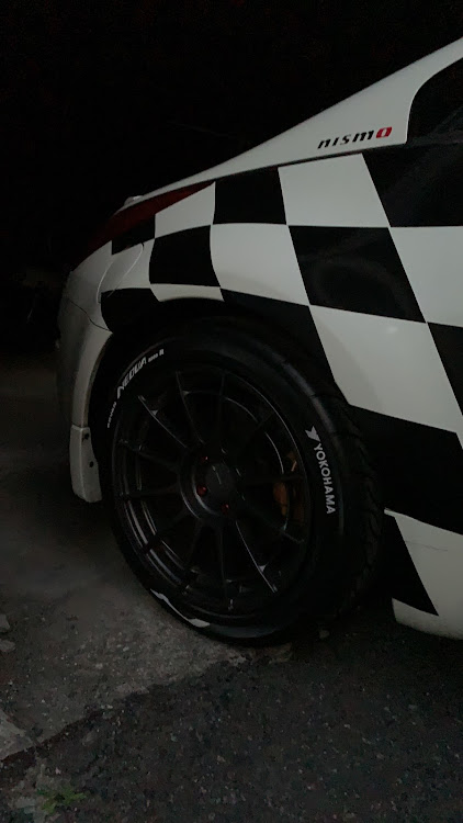 フェアレディZのホワイトレター化・STAY GARAGE・アップルバーボンに関するカスタム事例の投稿画像2枚目