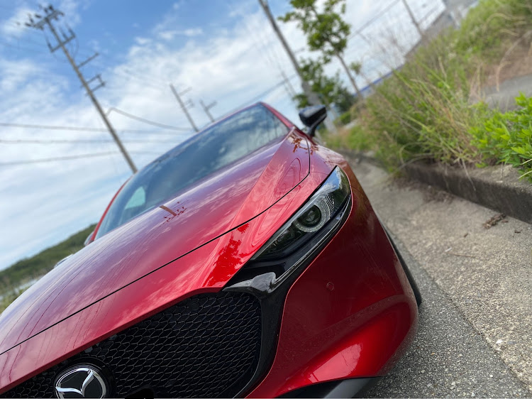 MAZDA3の洗車後・充電ドライブ・ブレイク・フロントに関するカスタム事例の投稿画像1枚目