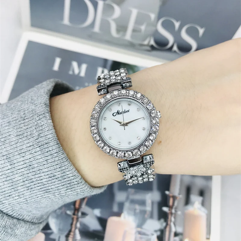 Title 9, Damen-Armbanduhr Luxus Diamant Fritillary Oberf...