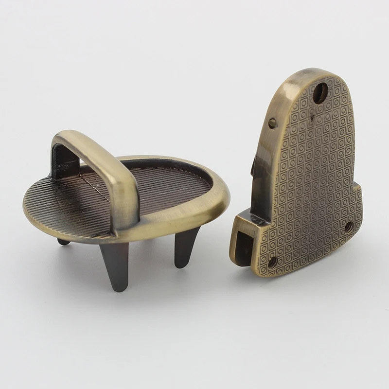 Four-Color Bag Lock Catch Accessories for Secure and Stylish Closures. Versatile and eye-catching bag locks perfect for 