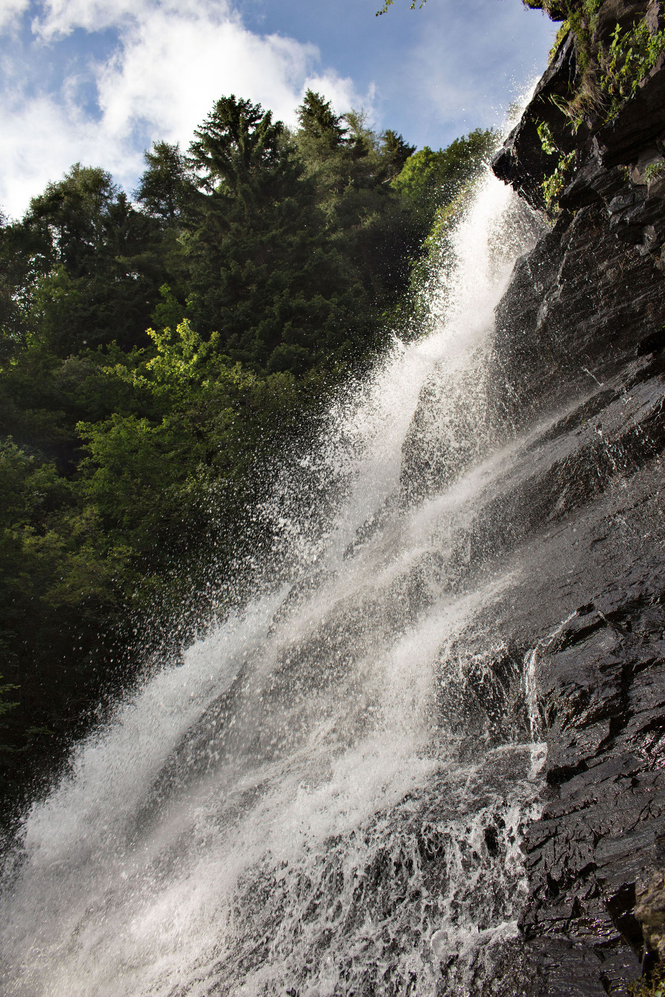 cascata di utente cancellato