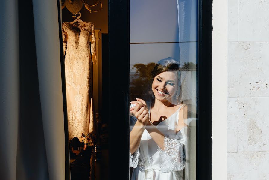 Fotógrafo de casamento Dima Karpenko (dimakarpenko). Foto de 17 de outubro 2018