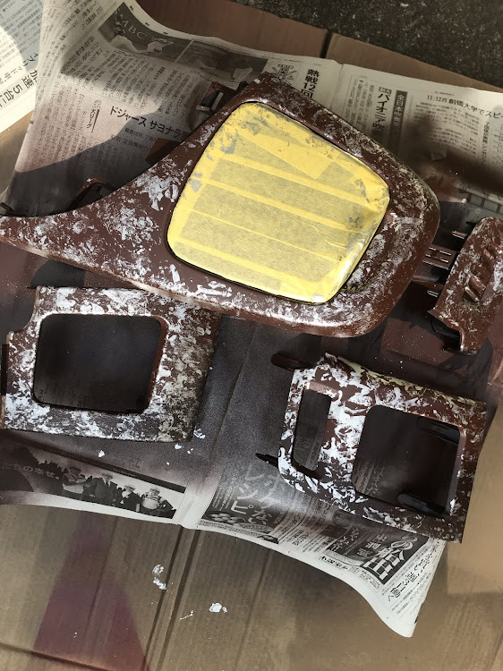 プリウスのDIY・ラップ塗装に関するカスタム事例の投稿画像3枚目