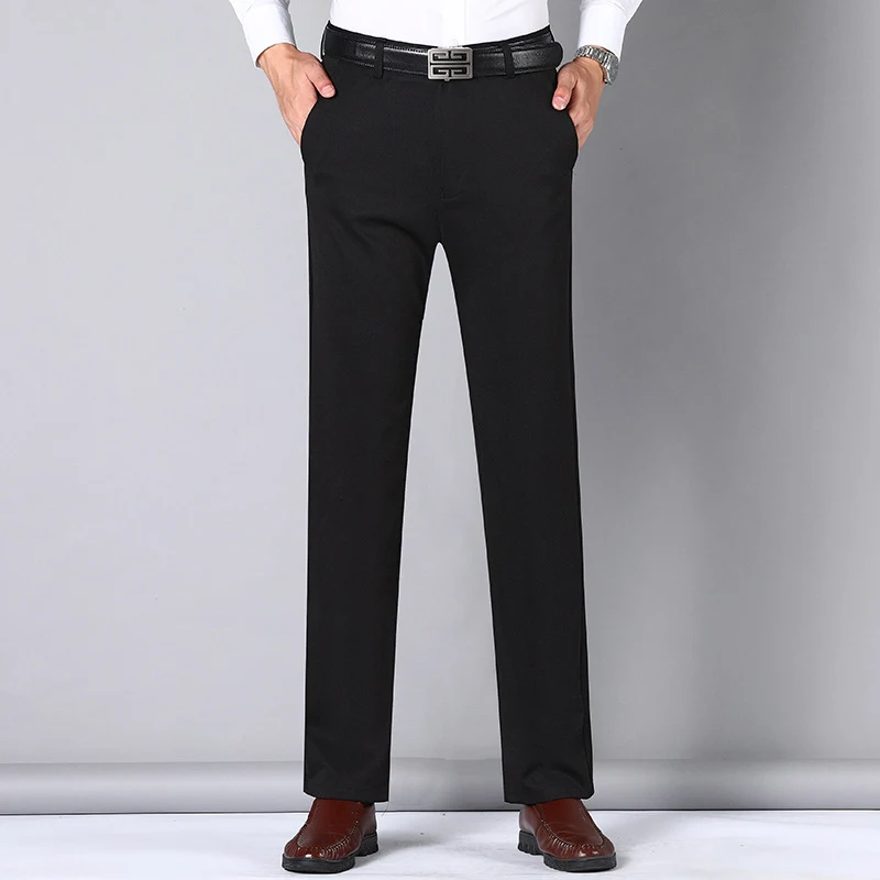Pantalon décontracté droit ample pour homme d'affaires Confort et style au travail et en week-end. Parfait pour un look professionnel décontracté.