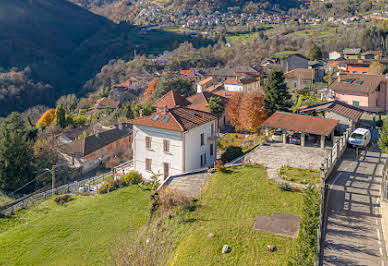 Villa with terrace 3