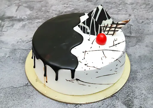 Chocolate Vanilla Cake