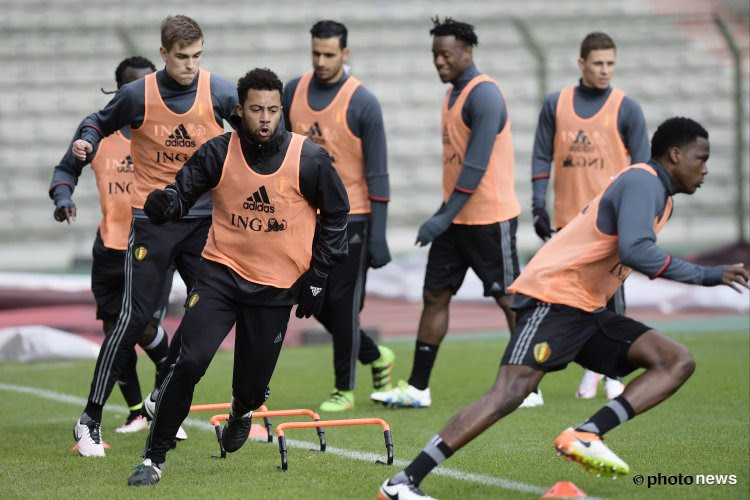 VIDEO: Grappen en grollen is voorbij, Duivels krijgen pittige training