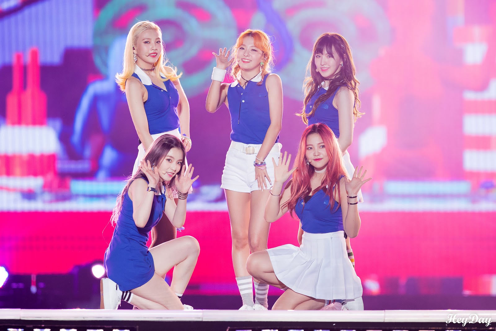 Red_Velvet_Hallyu_Festival_in_Incheon_2016