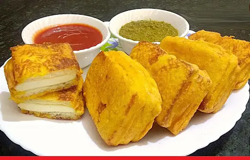 Paneer Bread Pakoda