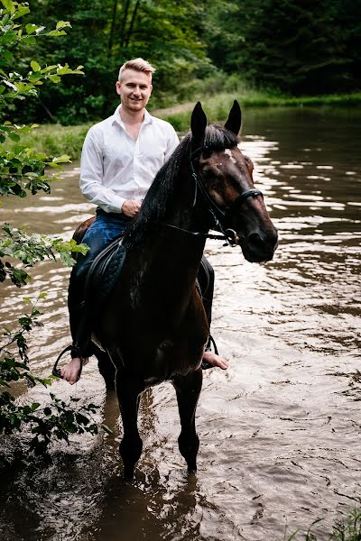 Wedding photographer Szymon Zabawa (whiteandlight). Photo of 19 July 2023