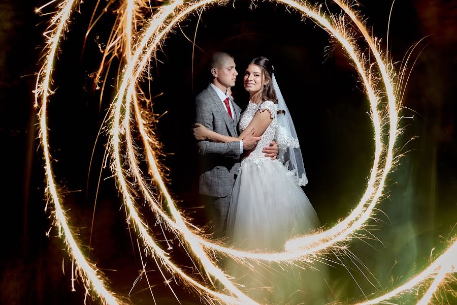 Wedding photographer Vladimir Mylnikov (mylnikov). Photo of 31 August 2021