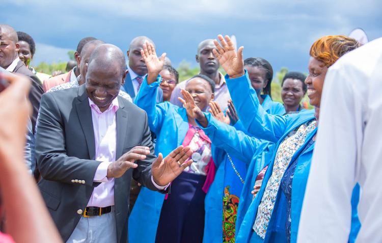 President William Ruto engages with farmers after commisisoning the Kiirua Buuri Irrigation Development Project in Buuri Constituency, Meru County on April 22, 2023