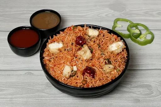 Sezhwan Paneer Fried Rice