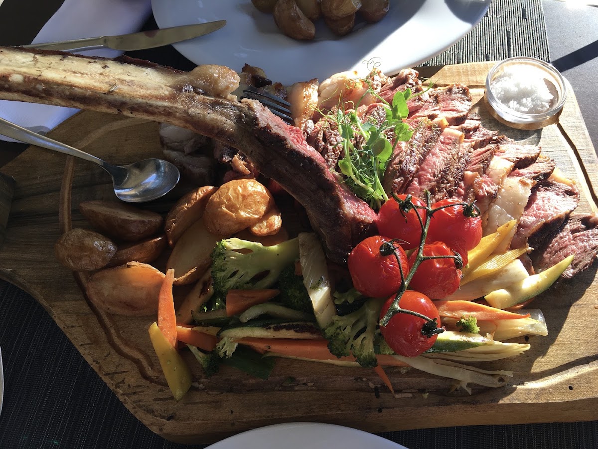 Tomahawk Steak, Veggies, Potatoes